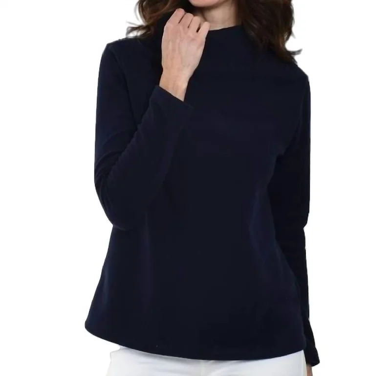 Acadia Fleece Top In Navy